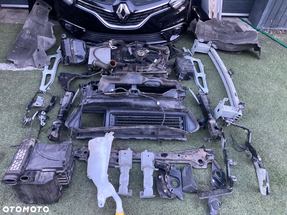 Maska zderzak przód kompletny Renault Scenic IV kolor demontaż kolor GNE - 3