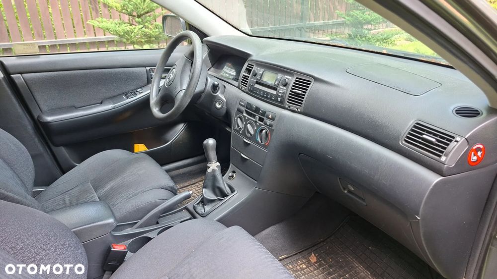 Toyota Corolla 1.6 VVT-i Terra - 1