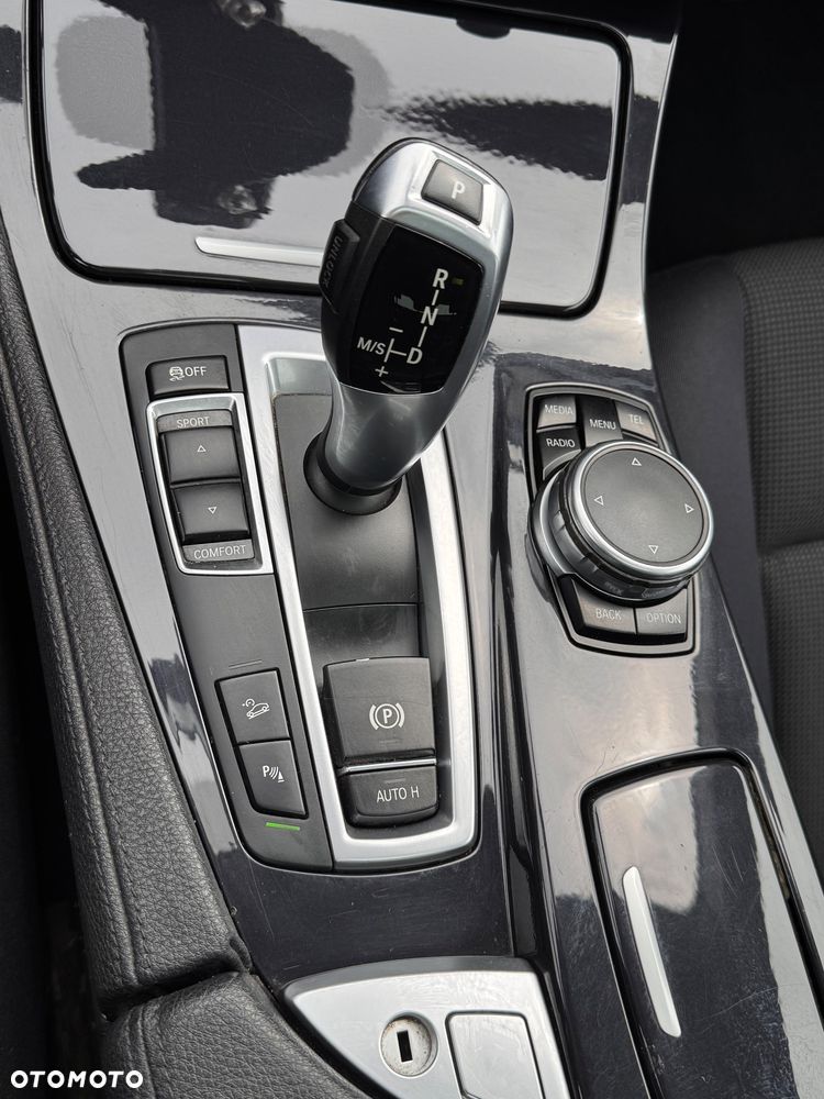 BMW Seria 5 520d xDrive Luxury Line - 21