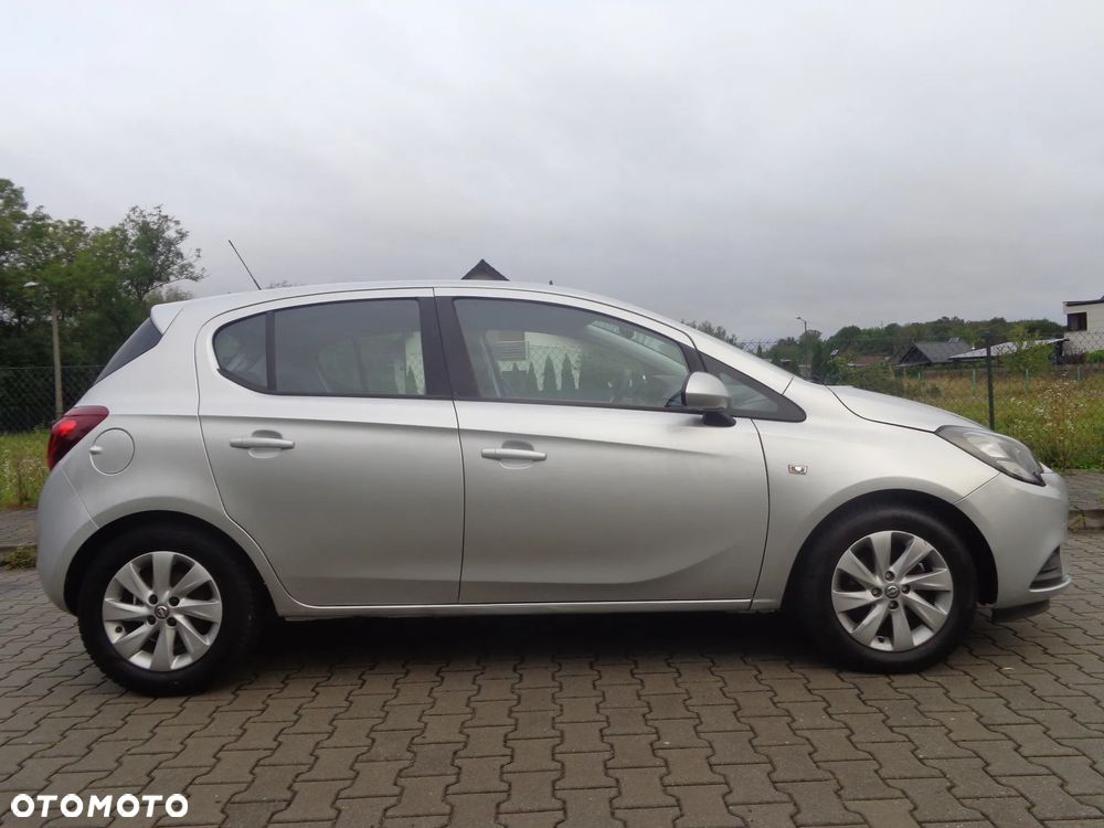 Opel Corsa 1.2 16V Essentia - 3