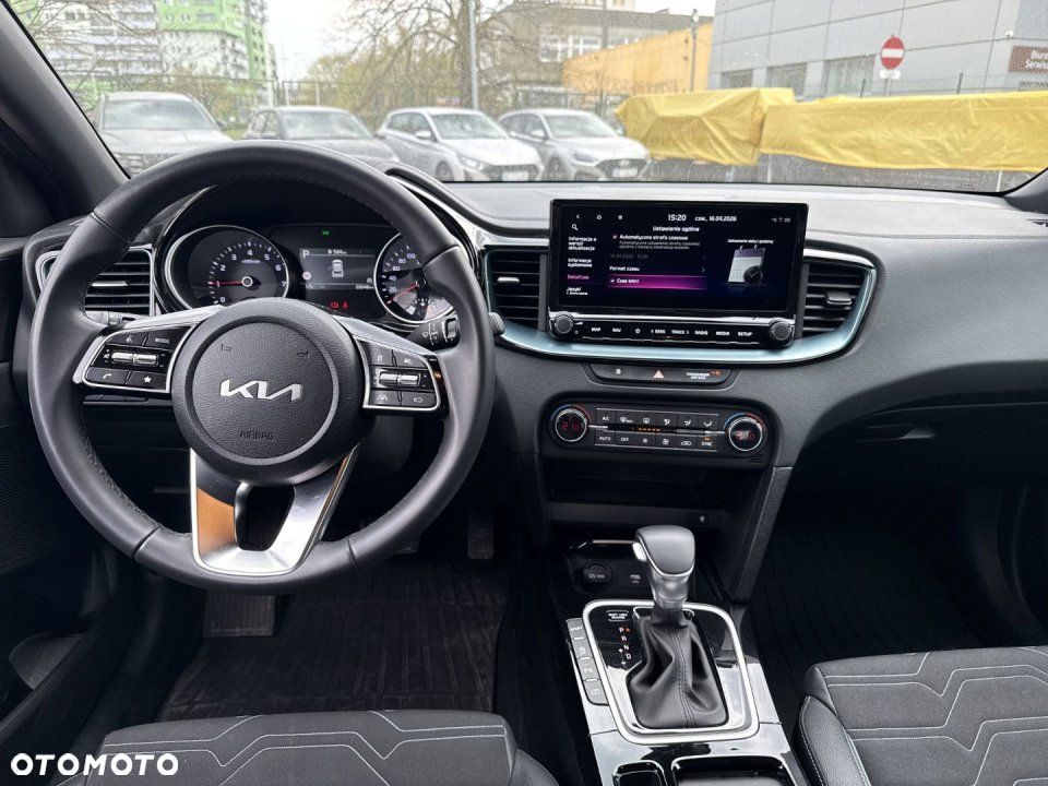 Kia XCeed - 15
