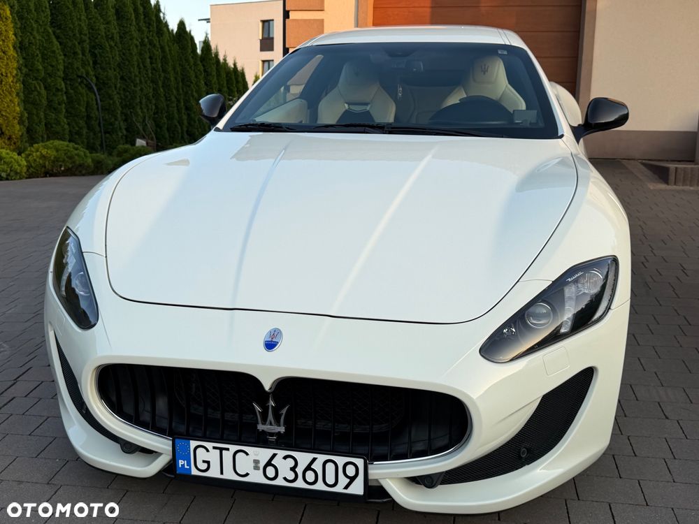 Maserati GranTurismo S Automat - 6