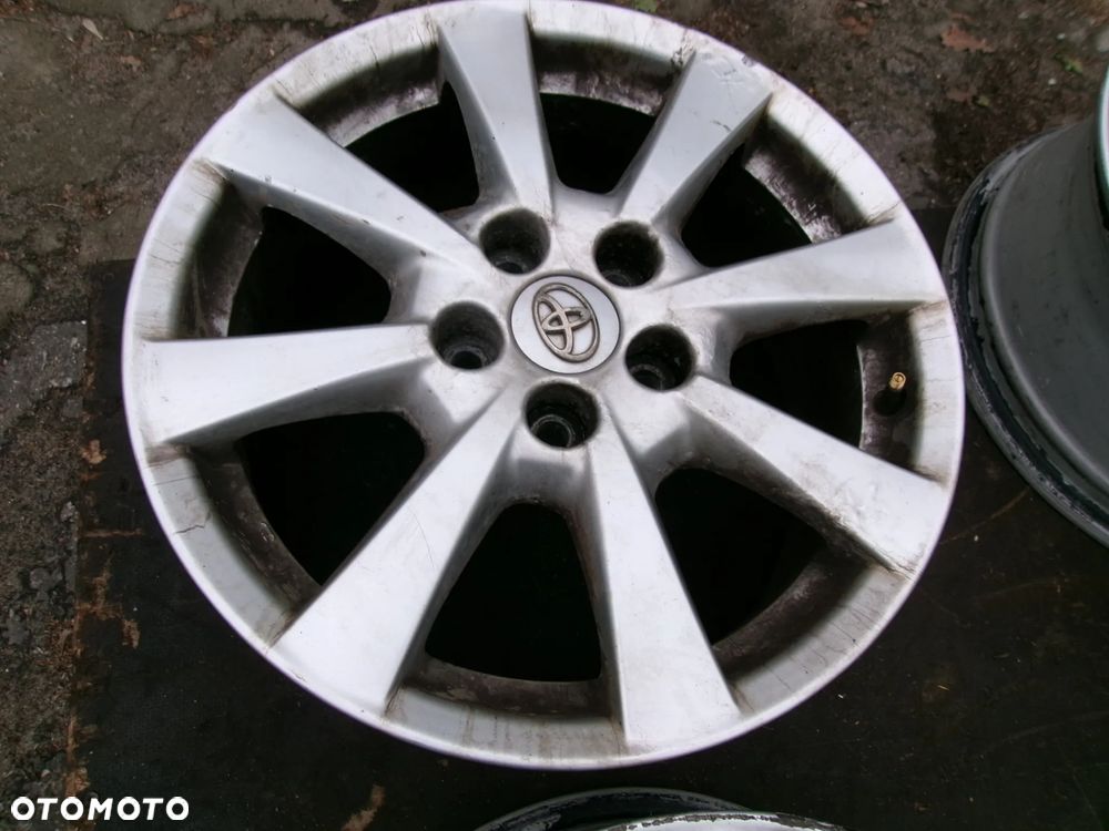 FELGI ALU 17 CALI TOYOTA AVENSIS T27 AURIS  VERSO 5X114,3 - 3
