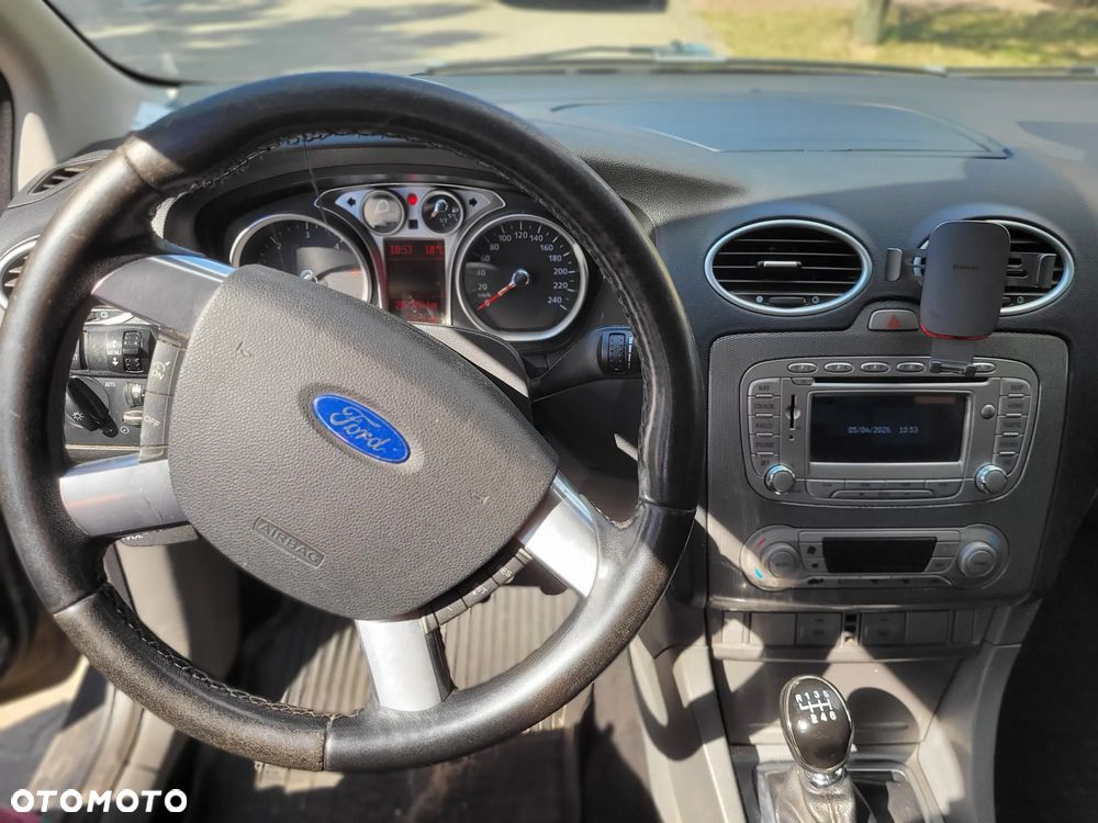 Ford Focus 2.0 TDCi DPF Ghia - 9