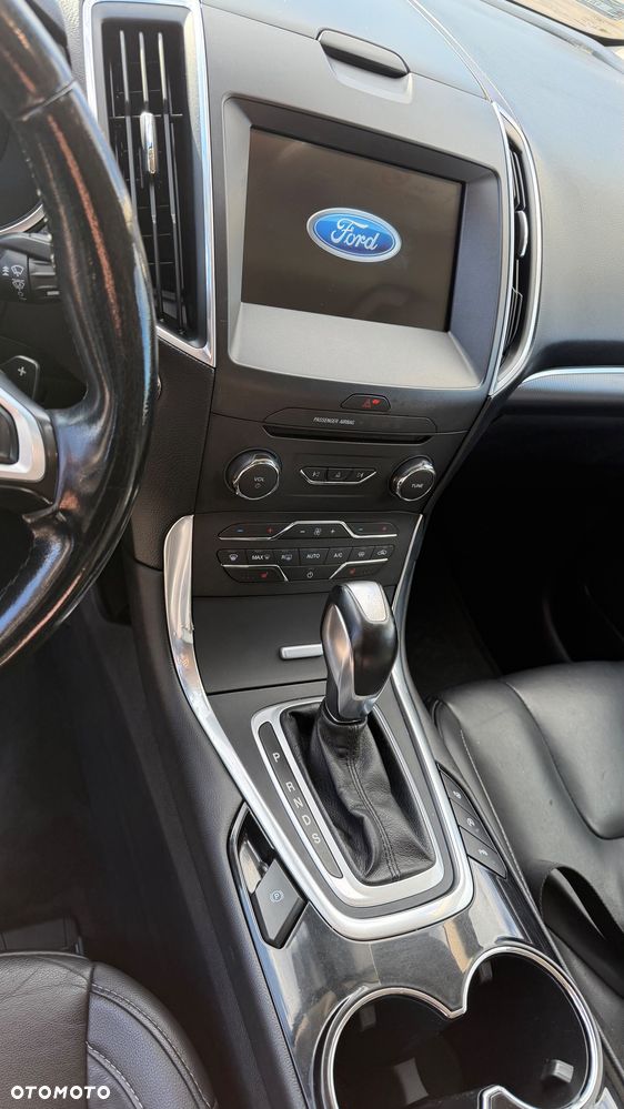 Ford S-Max 2.0 TDCi Titanium PowerShift - 9