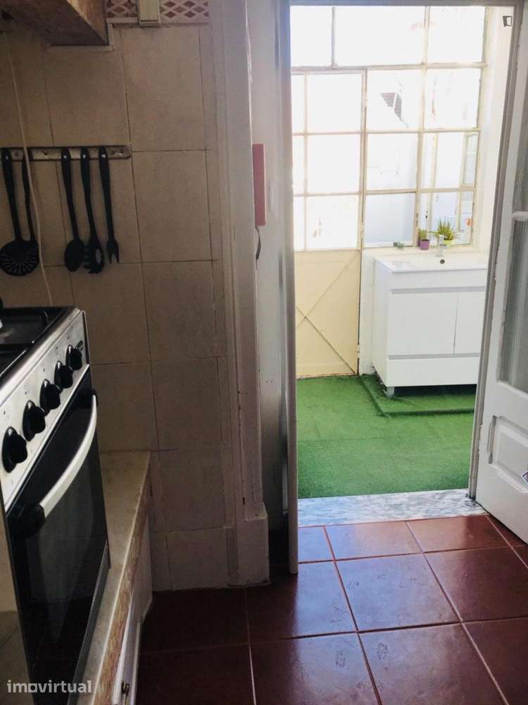 Quarto - localizado em Arroios Lisbon - Grande imagem: 4/17
