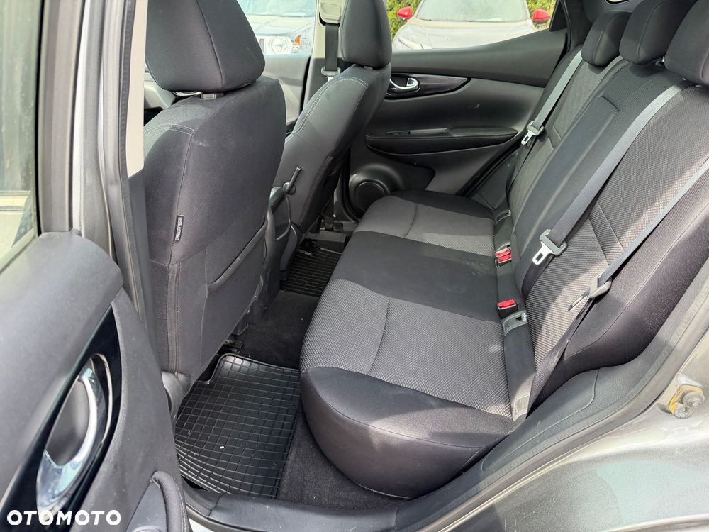 Nissan Qashqai 1.6 DIG-T N-Connecta - 26