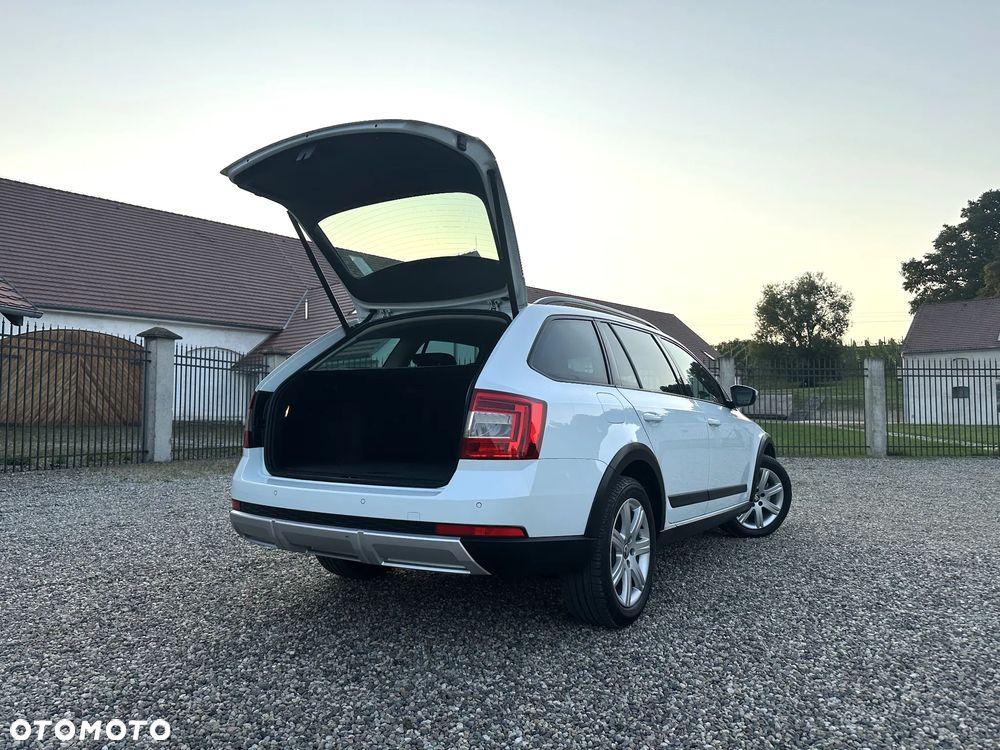 Skoda Octavia Scout 2.0 TDI 4x4 DSG - 5