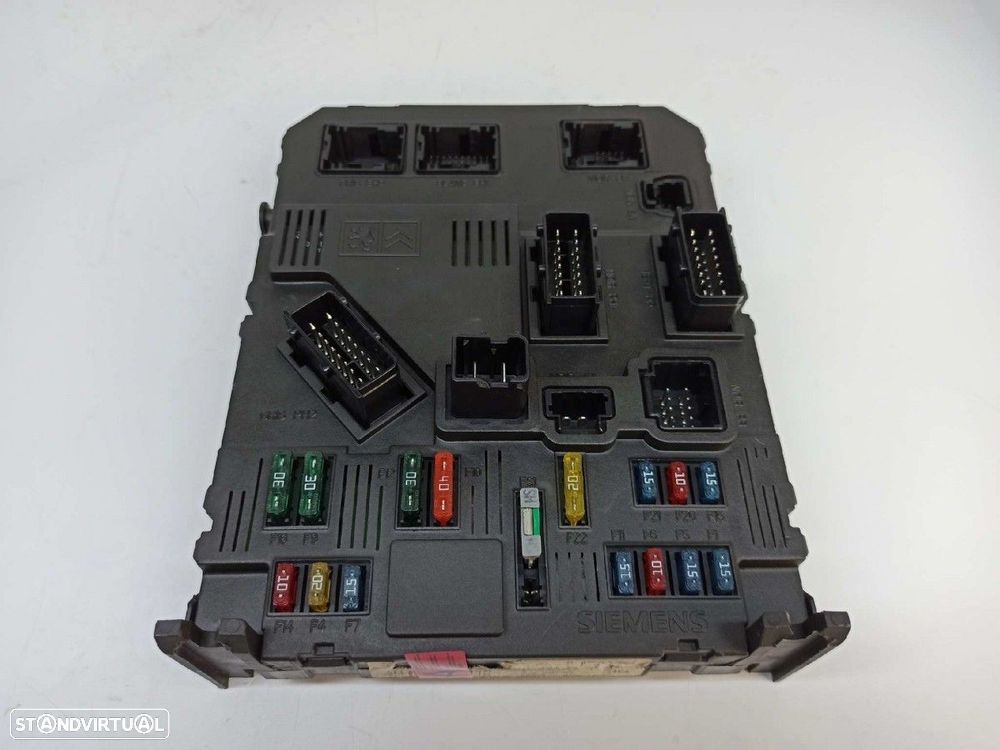 CAIXA DE RELÉS/ FUSÍVEIS PEUGEOT PARTNER (S2) COMBI PLUS - 7