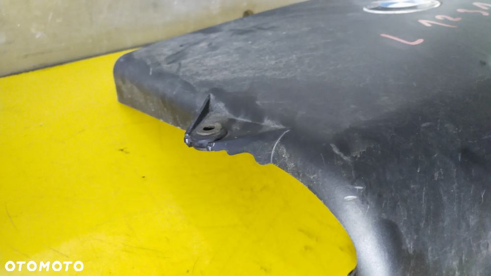 BMW E87 POKRYWA SILNIKA WLOT POWIETRZA 7561927 - 2