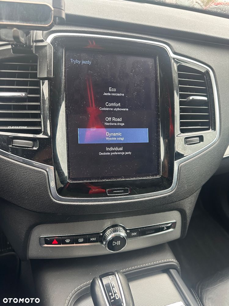 Volvo XC 90 D5 SCR AWD Inscription - 28