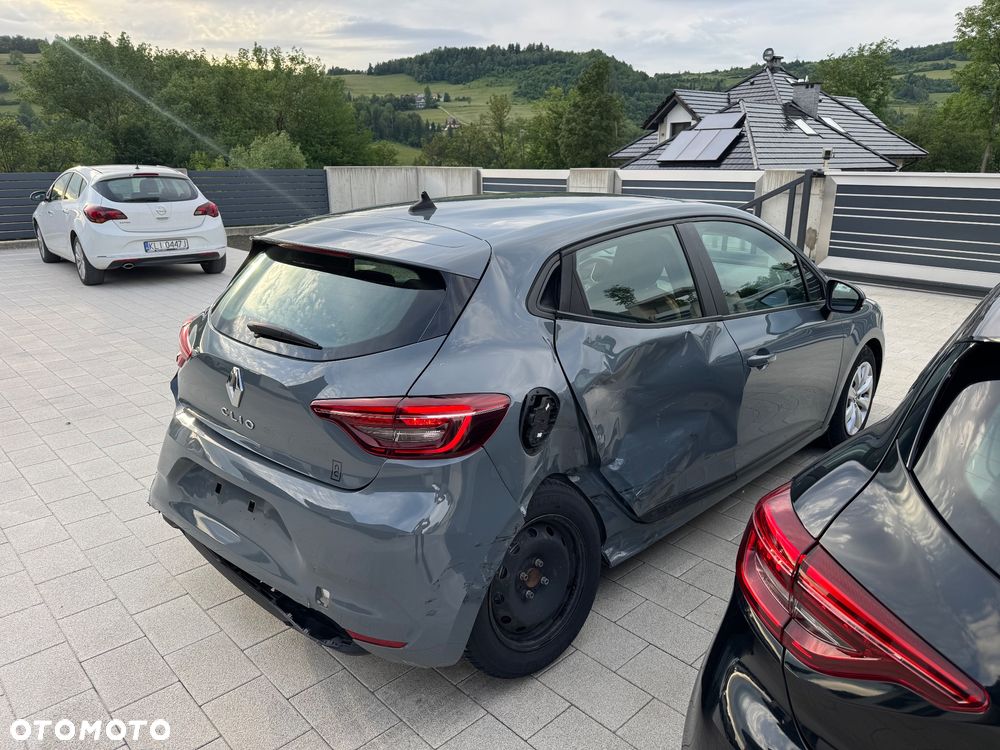 Renault Clio - 6