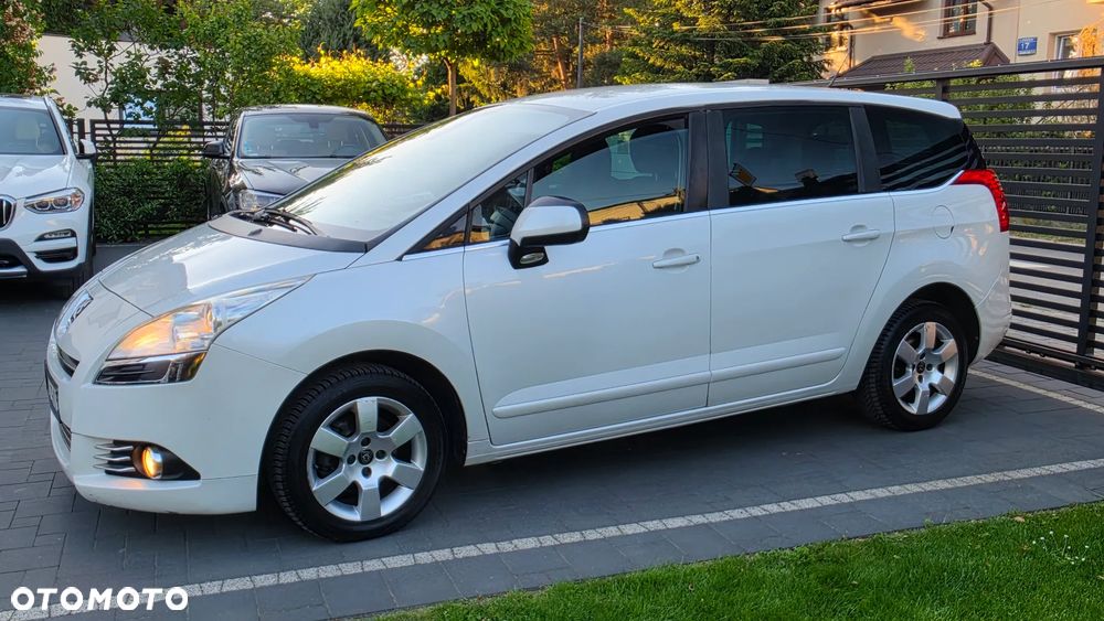 Peugeot 5008 - 3