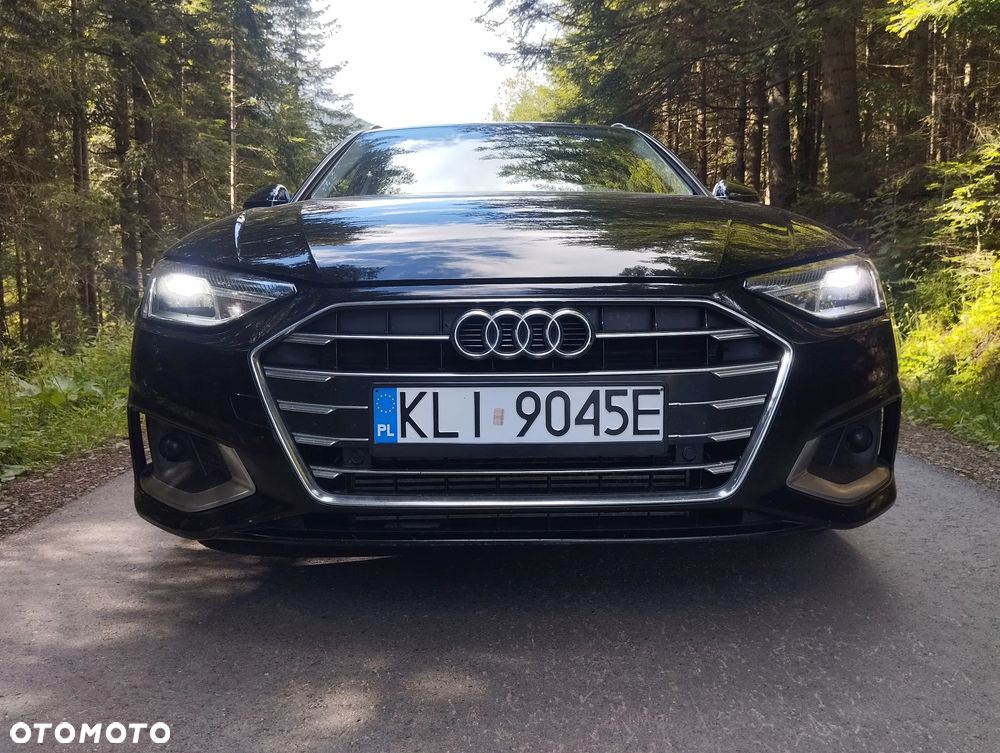 Audi A4 Avant 40 TFSI S tronic - 1