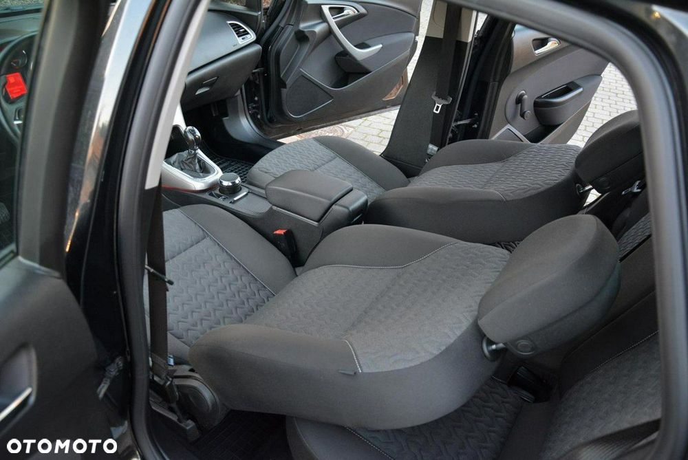 Opel Astra 1.4 Turbo Active - 24