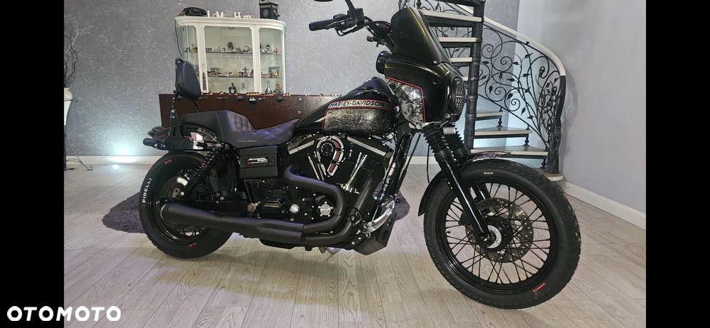 Harley-Davidson Dyna Street Bob - 13