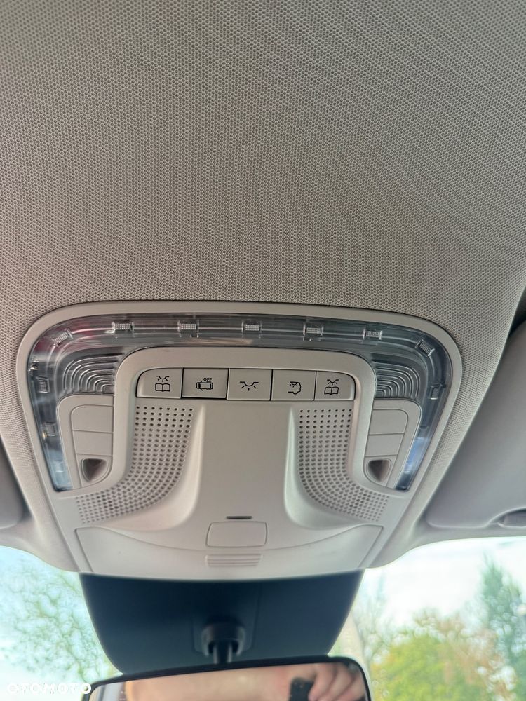 Mercedes-Benz Vito Univan 639.603 - 22