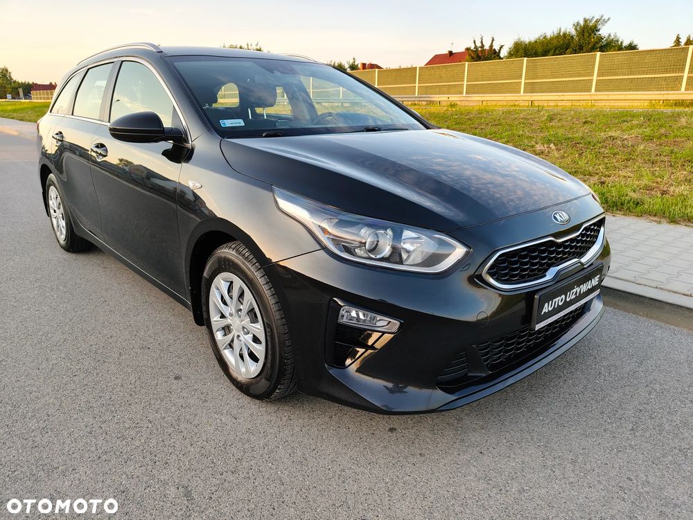 Kia Ceed 1.4 T-GDI L Business Line - 26