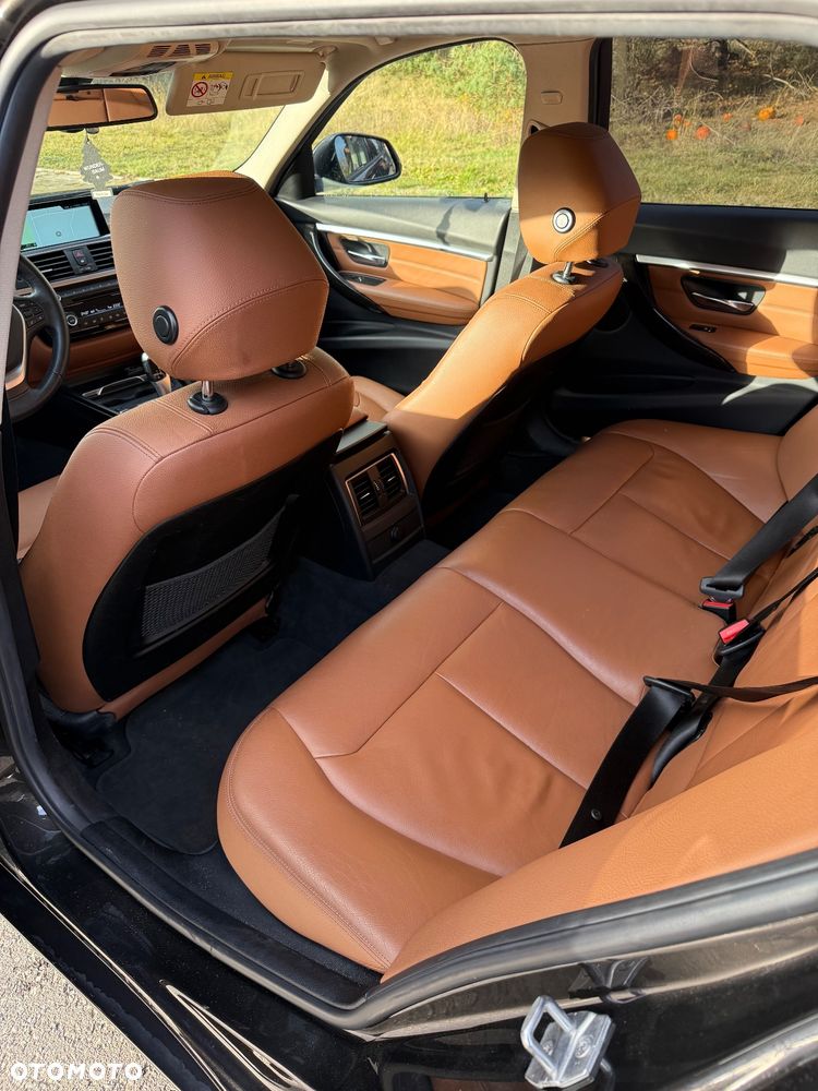 BMW Seria 3 320d Efficient Dynamic Edition Luxury Line - 7