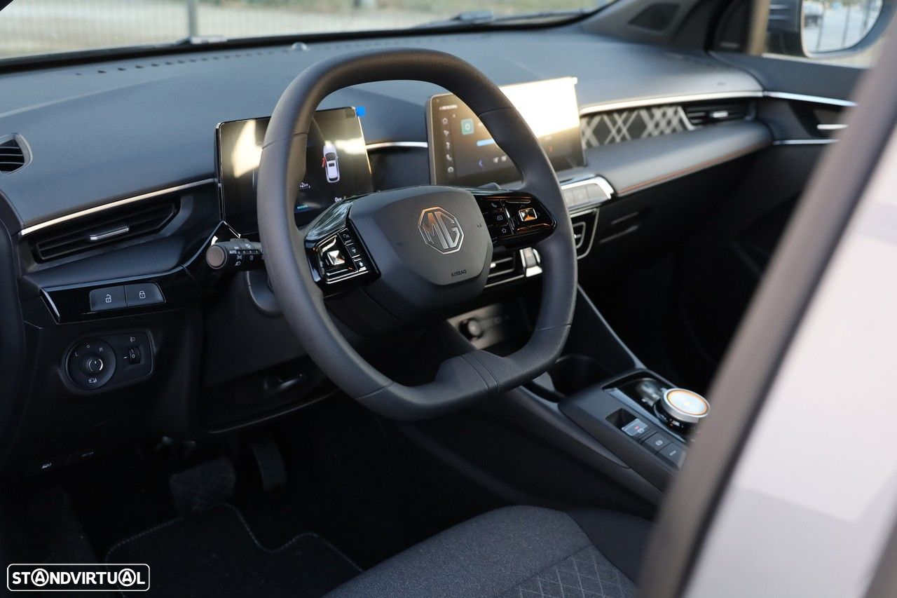 MG MG3 1.5 L Hybrid+ Comfort - 9