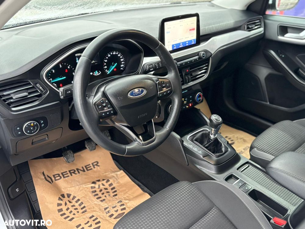 Ford Focus 1.5 TDCi DPF Start-Stopp-System Titanium - 10