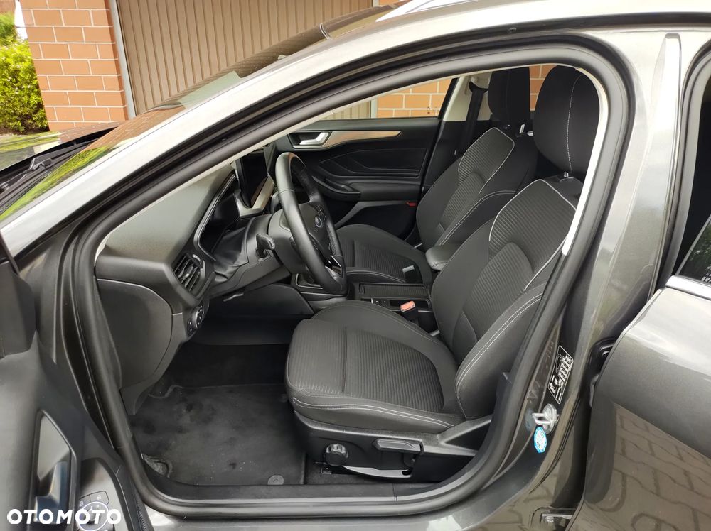 Ford Focus 1.0 EcoBoost Titanium X - 12