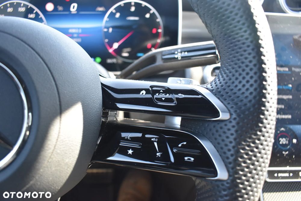 Mercedes-Benz GLC 300 d mHEV 4-Matic Avantgarde - 27