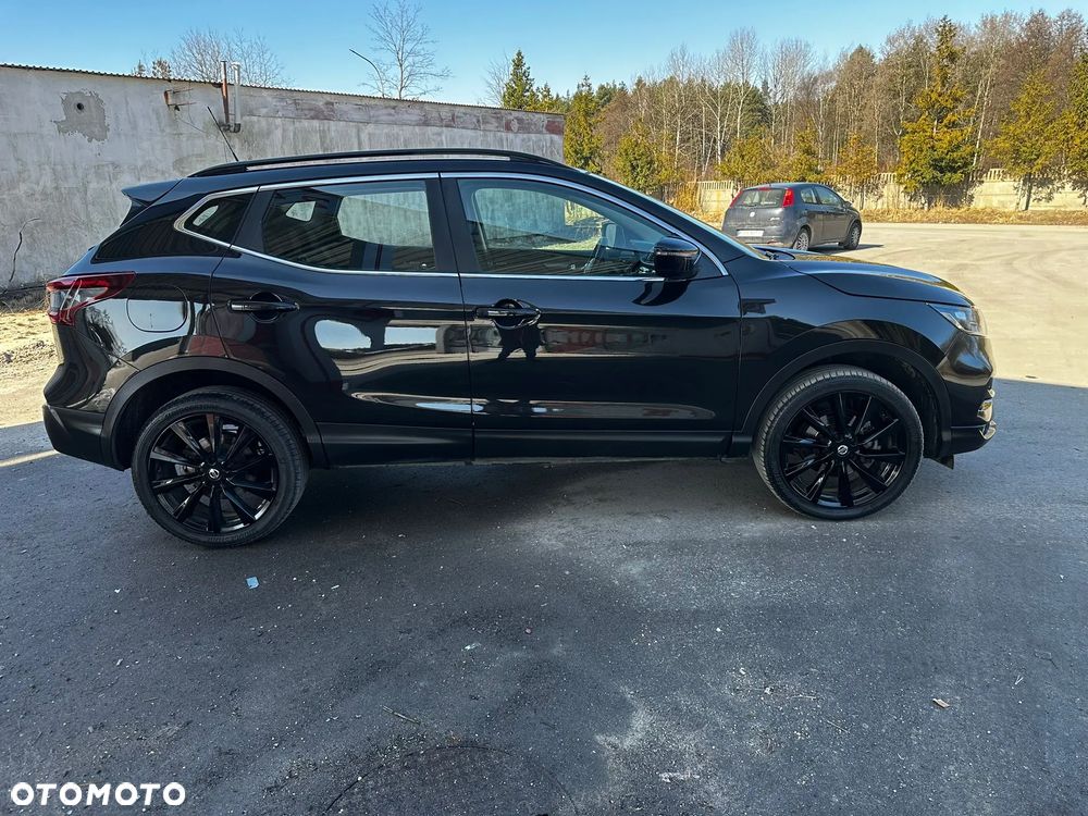Nissan Qashqai - 25