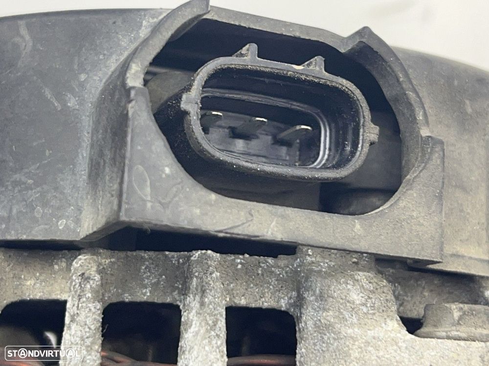 Alternador KIA CARENS IV 1.7 CRDi REF. 373002A850 MOTOR D4FD - 6