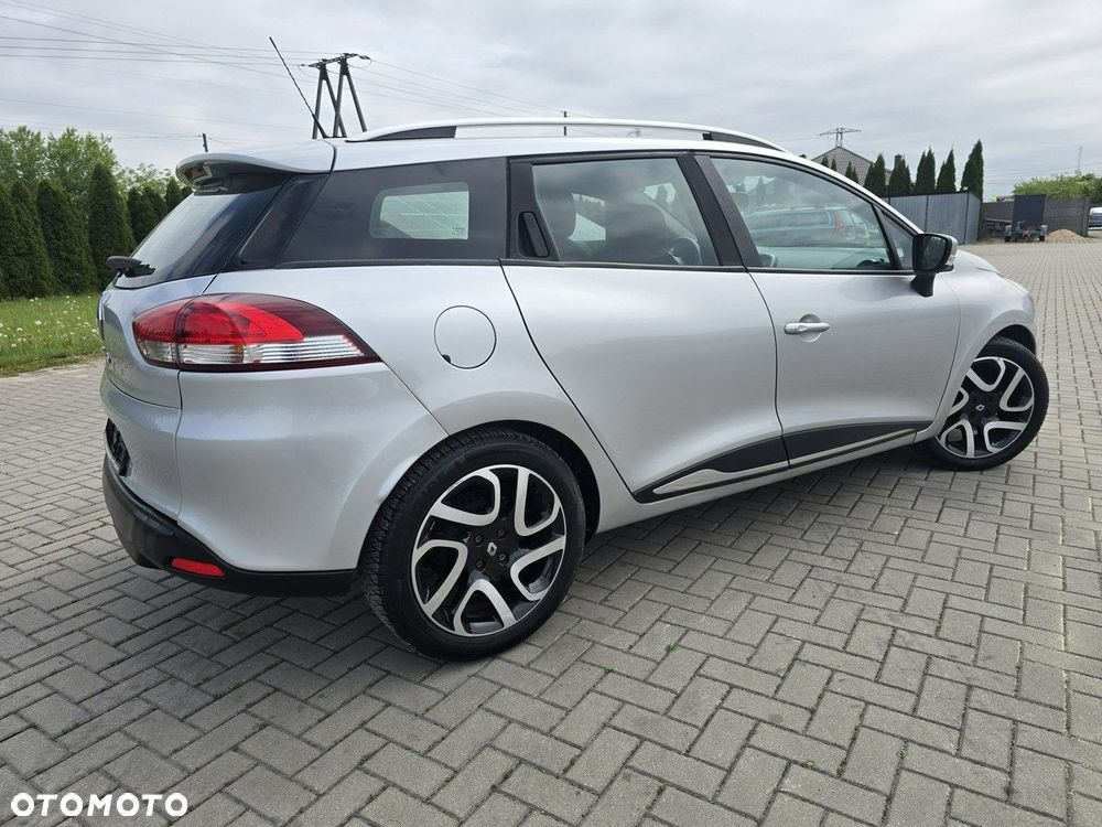 Renault Clio - 10