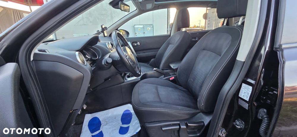 Nissan Qashqai 2.0 dCi DPF tekna - 31