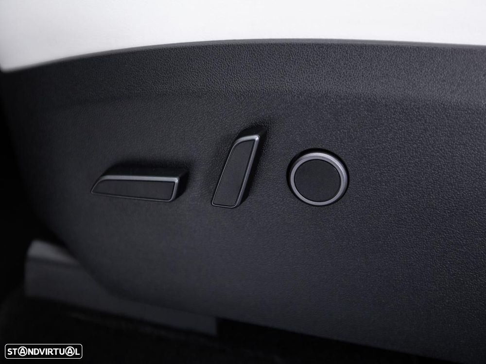 Tesla Model Y Performance Tração Integral - 19
