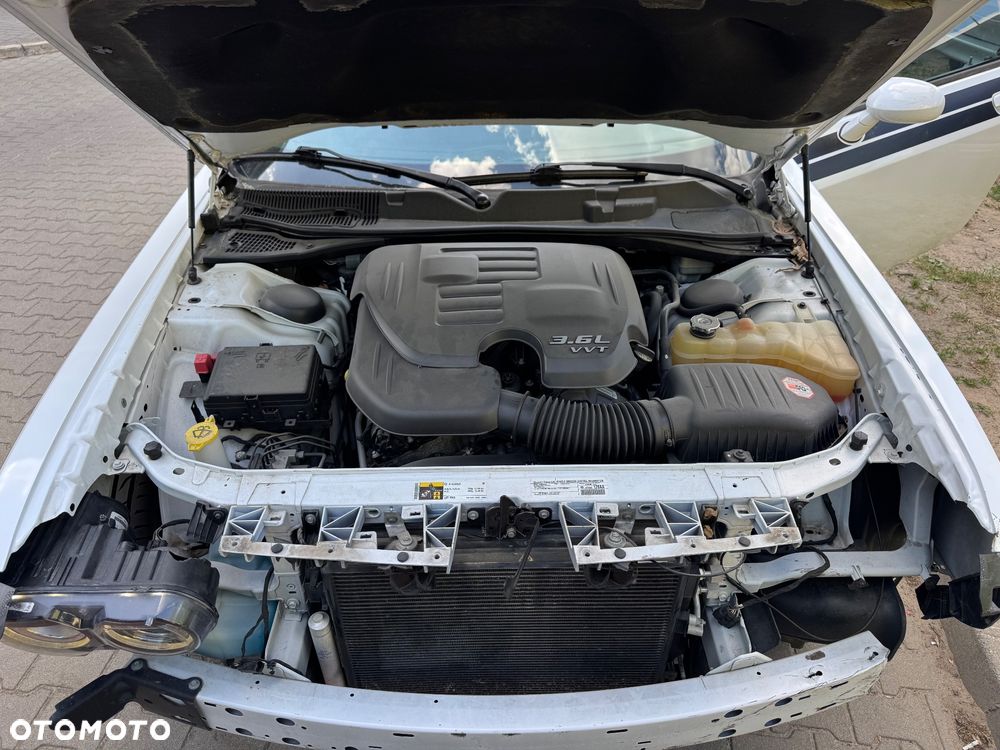Dodge Challenger ver-automatik-sxt-plus - 14
