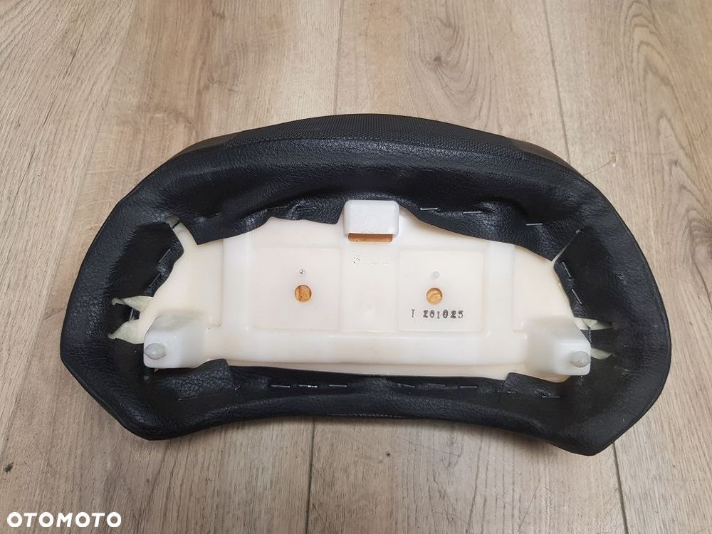 Oparcie pasażera Suzuki Burgman AN650 - 5