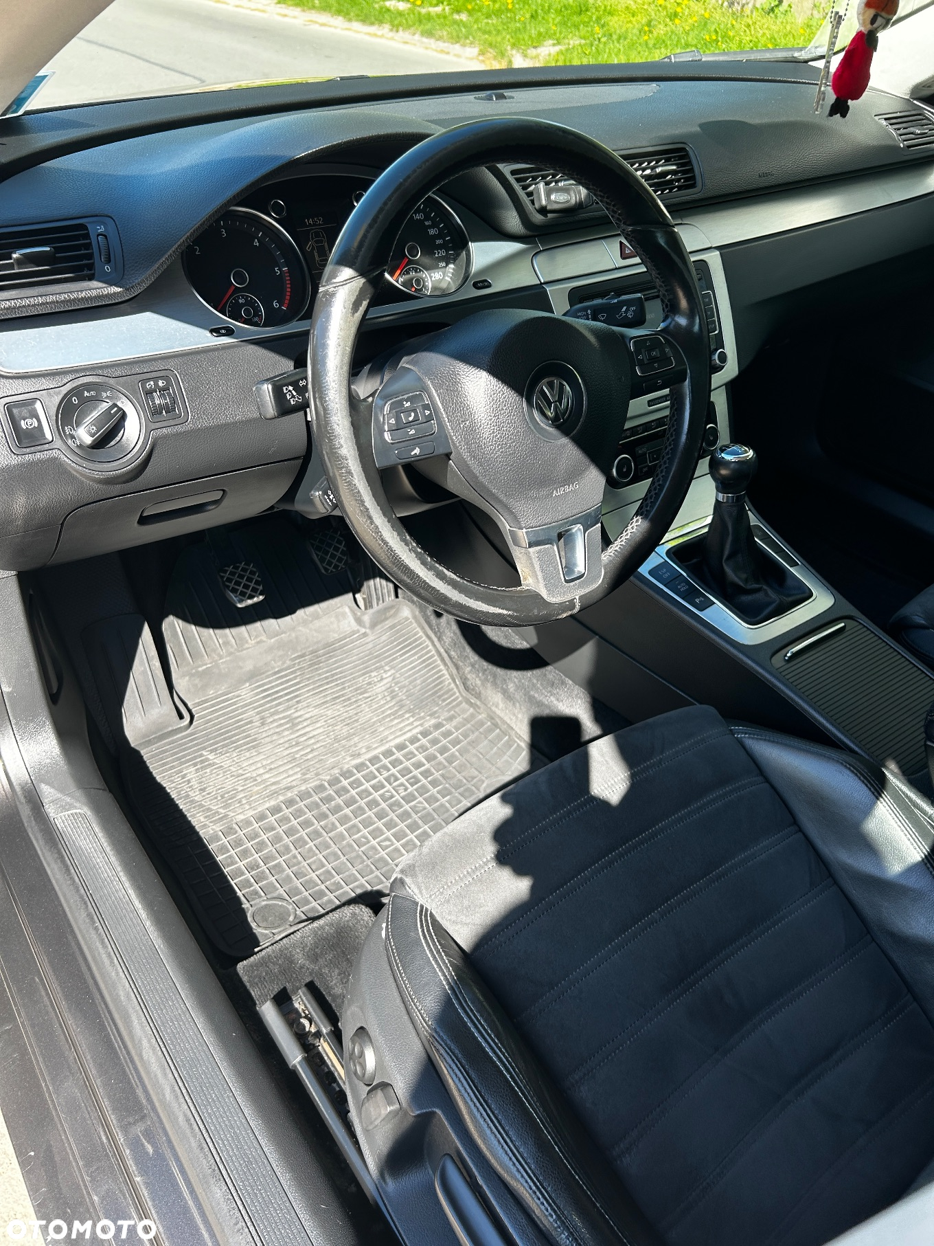 Volkswagen Passat 2.0 TDI Comfortline - 16