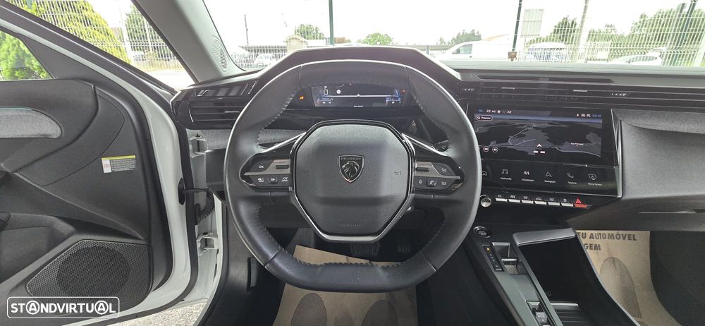 Peugeot 308 BlueHDi 130 EAT8 Allure - 26