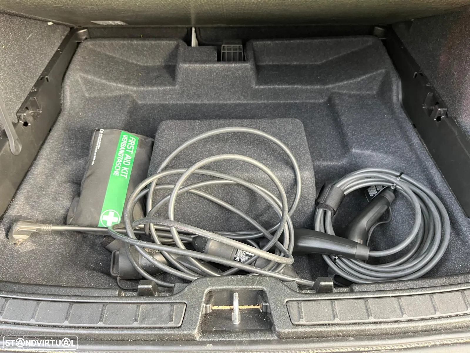 Volvo XC 40 1.5 T4 PHEV Essential - 16