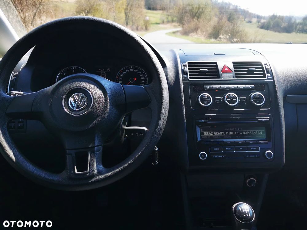 Volkswagen Touran - 6