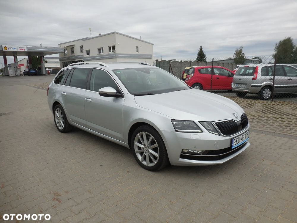 Skoda Octavia Combi 2.0 TDI Sportline - 2