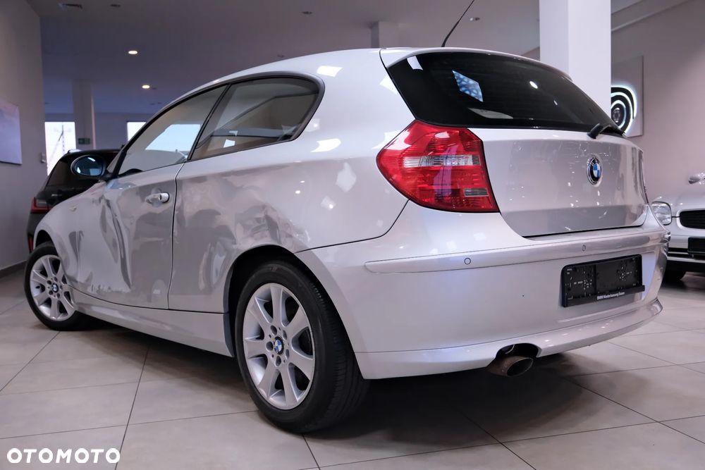 BMW Seria 1 118d DPF - 18