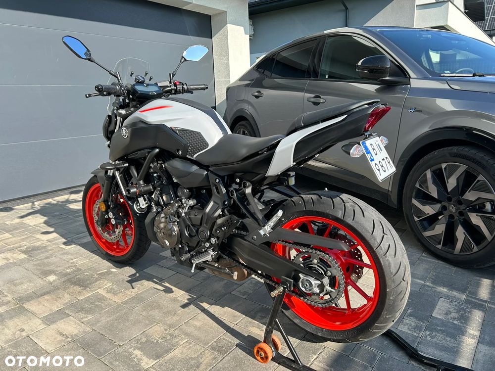 Yamaha MT - 2
