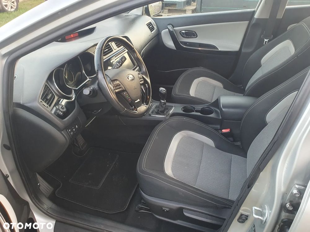 Kia Ceed 1.6 GDI Business Line - 14