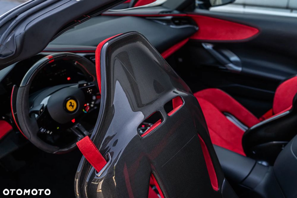 Ferrari SF90 Spider - 27