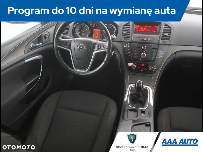 Opel Insignia - 8