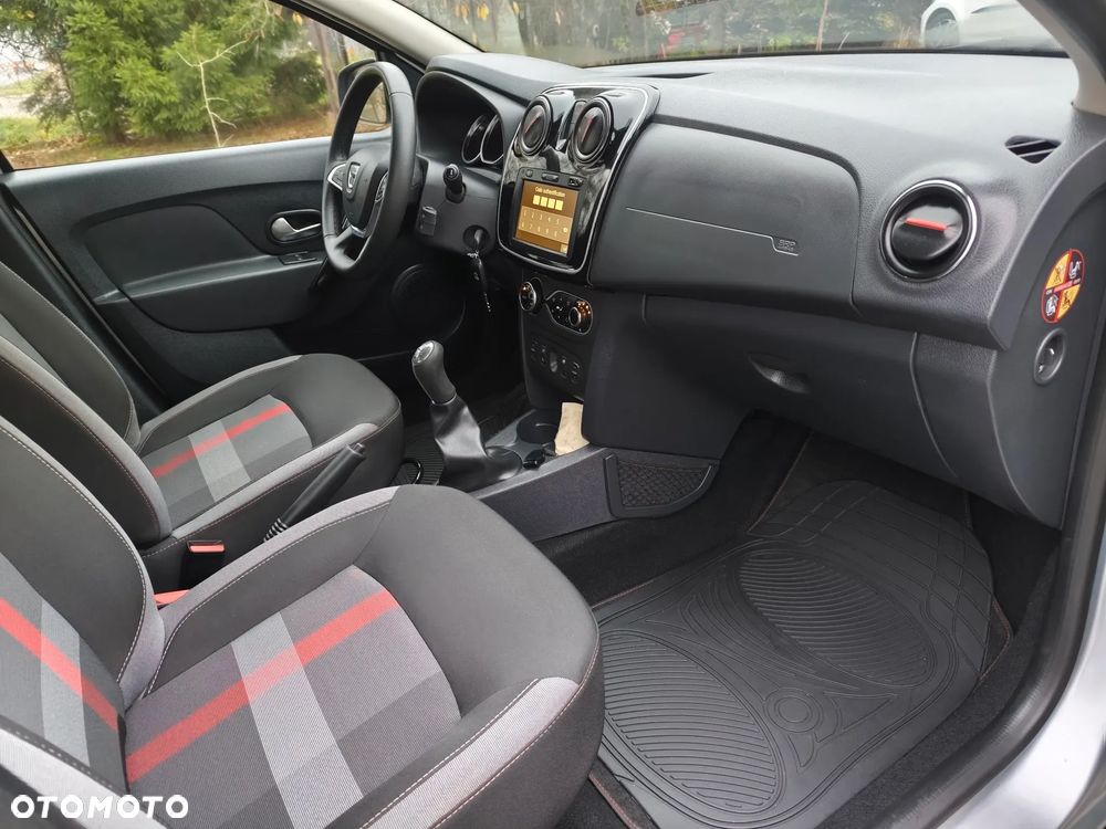 Dacia Sandero TCe 90 S&S Laureate - 18