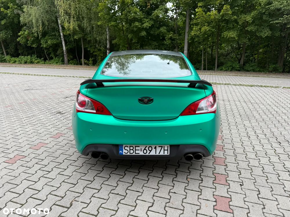Hyundai Genesis Coupe - 7