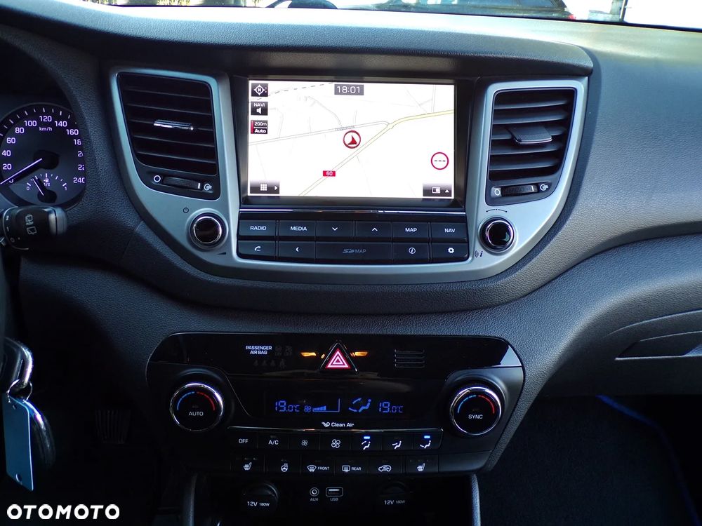 Hyundai Tucson 2.0 CRDI 2WD Style - 23