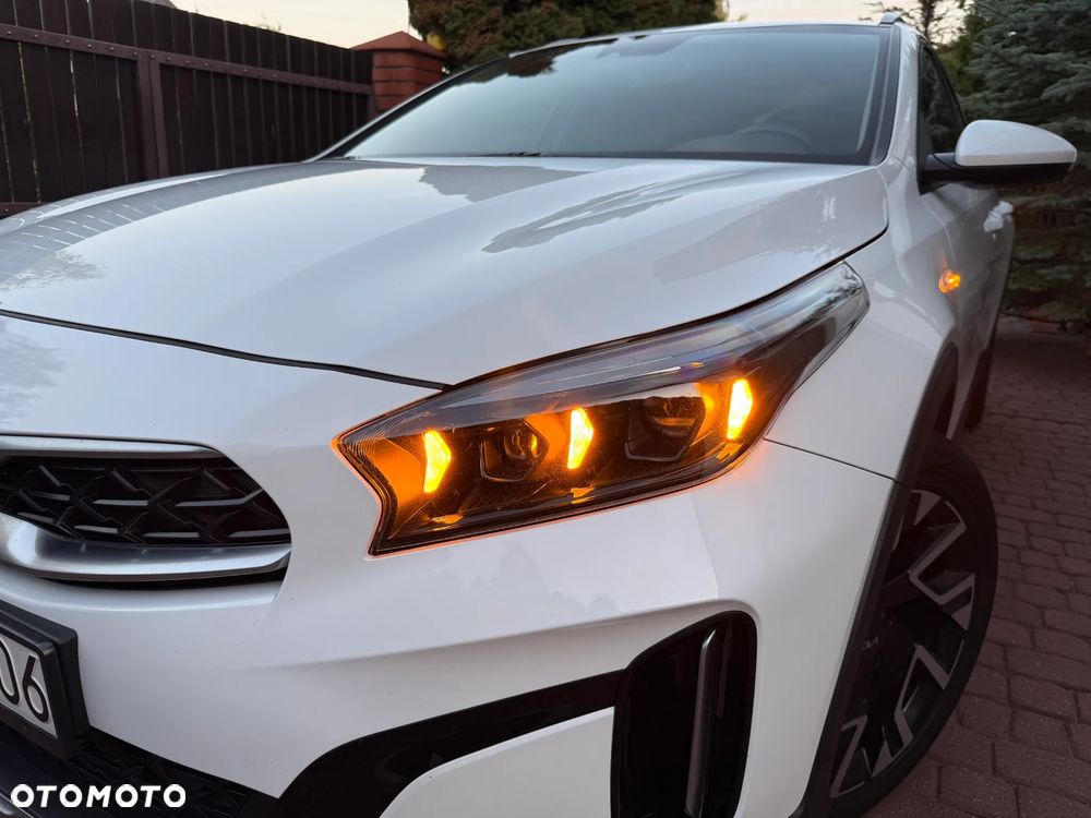 Kia XCeed - 26