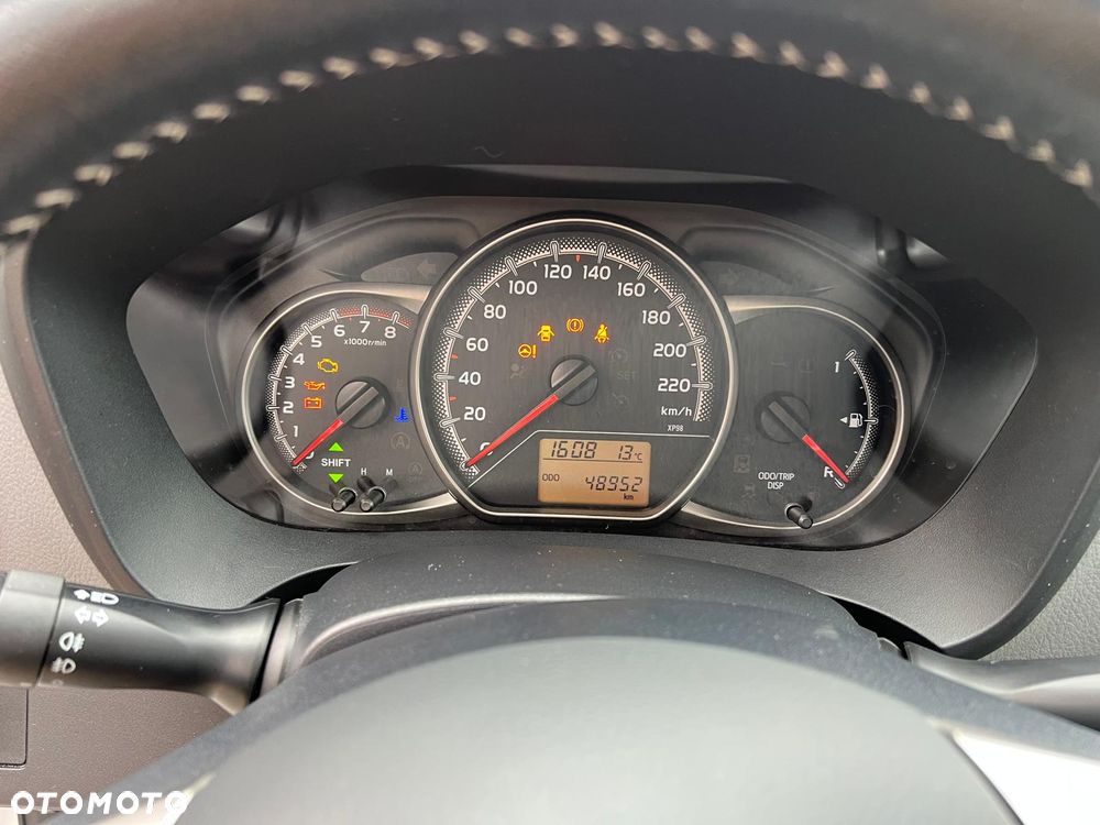 Toyota Yaris 1.33 Premium EU6 - 11