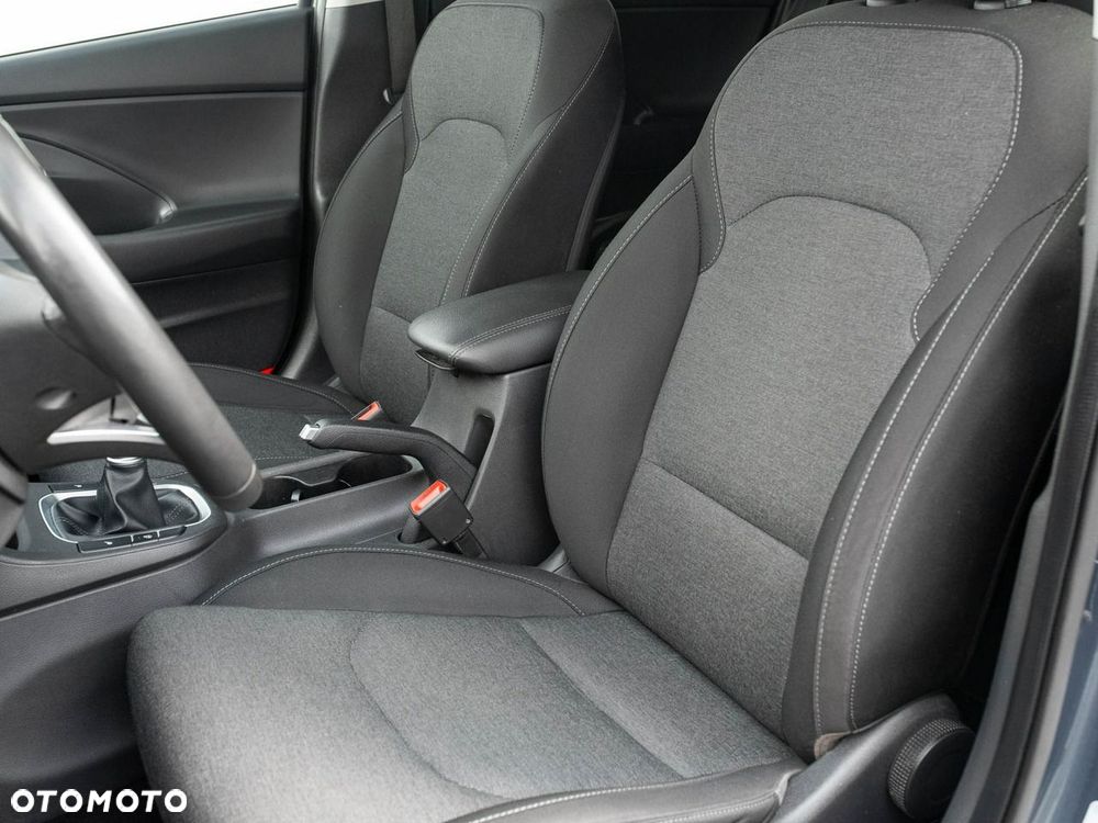 Hyundai i30 1.5 DPI Smart - 12